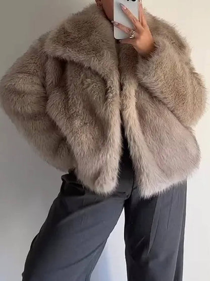 Fashionable Large Lapel Faux Fur Short Fluffy Coat