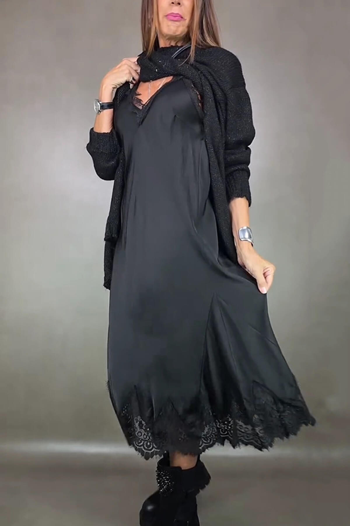 Fashion Lace-Trimmed Spaghetti Strap Casual Midi Dress