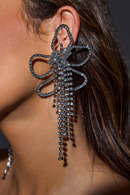 Flower Shape Tassel Earrings